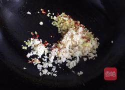 蒜蓉粉丝蒸生蚝的做法图解3