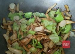 青椒杏鲍菇的做法图解9