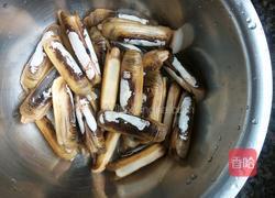 盐巴海蛏的做法图解1