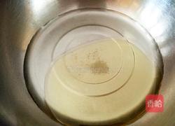 红丝绒漩涡蛋糕的做法图解2