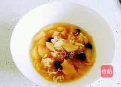 雪梨百合银耳羹的做法图解4