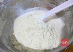 淡奶油奶香蜂蜜吐司（中种法）的做法图解3