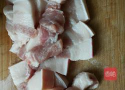 土豆烧肉的做法图解1
