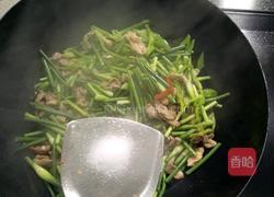 蒜台炒肉丝的做法图解6