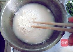 火腿肠鸡蛋饼的做法图解2