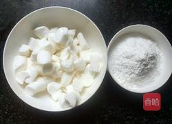 翻糖装饰淡奶油双层蛋糕的做法图解1