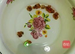 桃胶银耳枸杞红枣养生汤的做法图解1