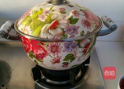 桃胶银耳枸杞红枣养生汤的做法图解4