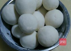 椰蓉菠萝球的做法图解6