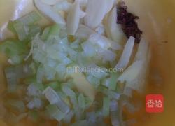 黄豆酱焖茄子的做法图解2