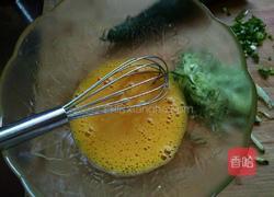 黄瓜鸡蛋饼的做法图解2