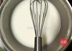 草莓千层盒子蛋糕的做法图解2