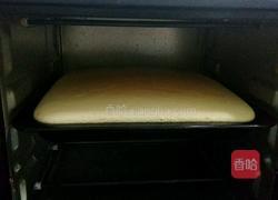 草莓蛋糕卷的做法图解9