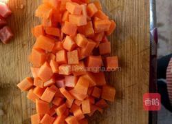 香菇火腿肠挂面的做法图解3