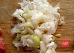 香菇火腿肠挂面的做法图解4