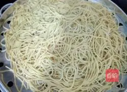 Illustration of how to make Chongqing cold noodles 1