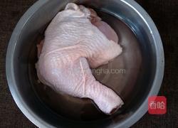 凉拌鸡腿肉的做法图解1