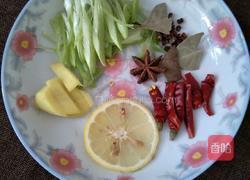 凉拌鸡腿肉的做法图解2