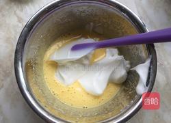 可可杯子蛋糕(覆盆子酸奶馅)的做法图解6