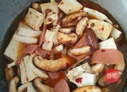 香菇火腿炖豆腐的做法图解7