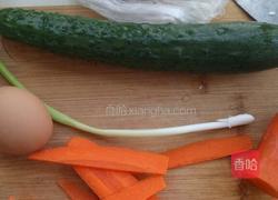 肉沫蛋炒饭的做法图解2