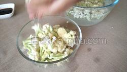 丝瓜烧花菜的做法图解4