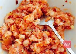 猪肉卷心菜包子的做法图解1