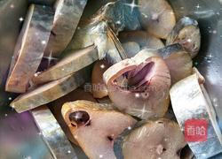 熏煎鲅鱼的做法图解1