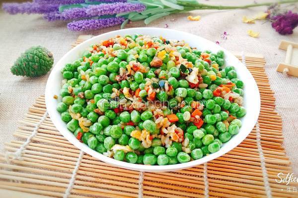豌豆肉沫蛋炒饭
