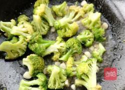 蒜蓉西兰花的做法图解6