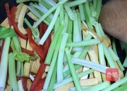 芹菜香干的做法图解5