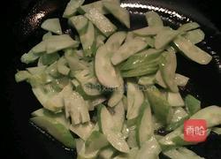 黄瓜火腿炒鸡蛋的做法图解5