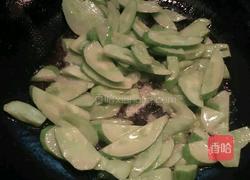 黄瓜火腿炒鸡蛋的做法图解6