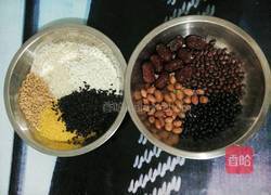 五谷杂粮粥（预约版）的做法图解1