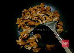 洋葱炒肥肠的做法图解4