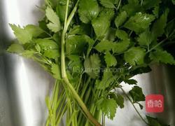 炒水芹肉丝的做法图解1