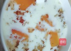 牛奶炖桃胶的做法图解3