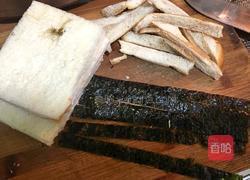 海苔肉松吐司卷的做法图解2