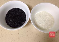 黑米粥的做法图解1