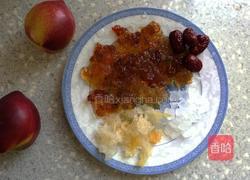 银耳桃胶红枣燕窝的做法图解1