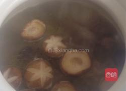 香菇红枣母鸡汤的做法图解6