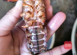 蒜蓉粉丝蒸龙虾的做法图解1