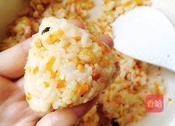 海苔肉松饭团的做法图解4