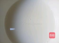 草莓牛奶糖蜜的做法图解2