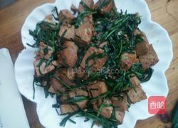 豆腐炒韭菜的做法图解5