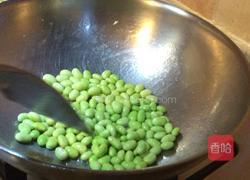 丝瓜炒毛豆的做法图解3