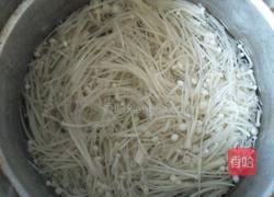 油泼金针菇的做法图解4