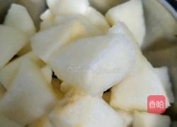 红枣银耳百合莲子雪梨羹的做法图解3