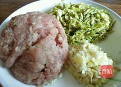 竹笋肉丸的做法图解1