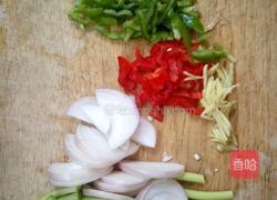 红油耳丝的做法图解1